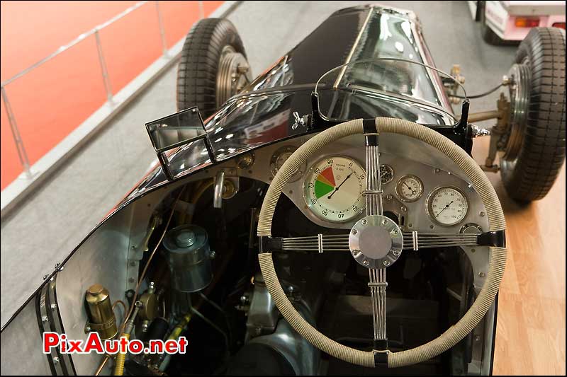 retromobile poste de pilotage delage 15s8 de 1926