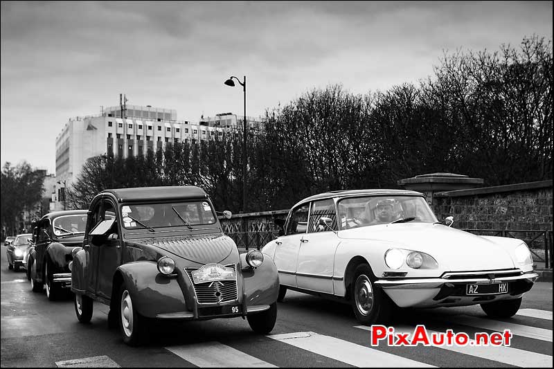 traversee de paris 2012 citroen 2cv et ds