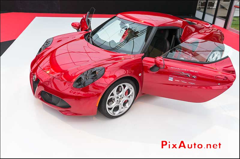 Alfa Romeo 4C, plus Belle Voiture de l'Annee 2013